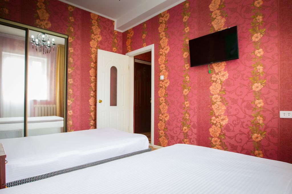 Diar Hotel Atyrau Exterior photo