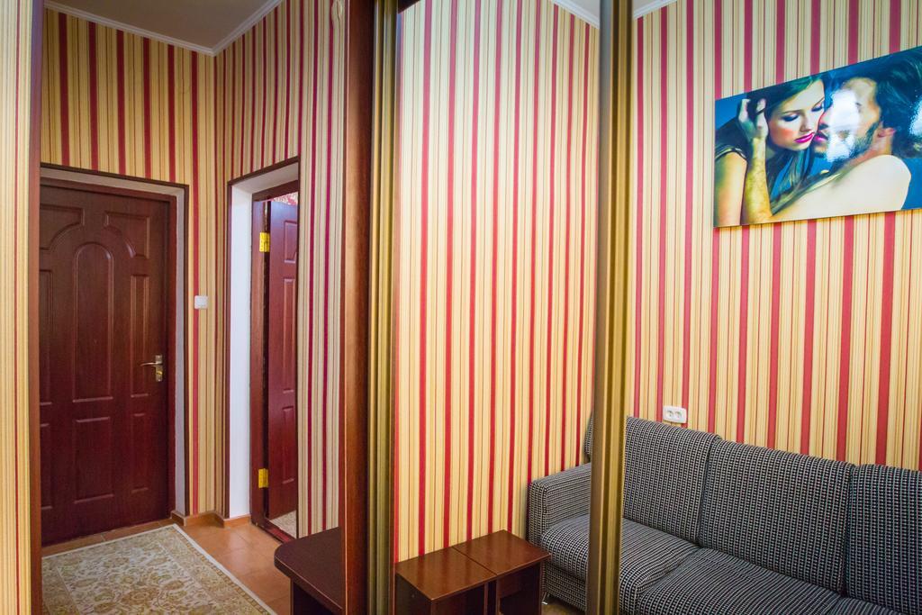 Diar Hotel Atyrau Exterior photo